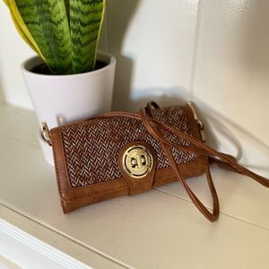 Turnlock Wallet Organizer with Strap